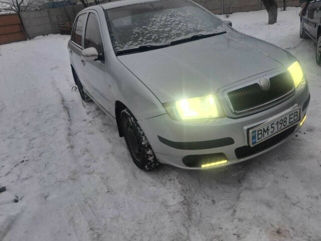 Сірий Шкода Фабія, об'ємом двигуна 1.2 л та пробігом 220 тис. км за 2400 $, фото 1 на Automoto.ua