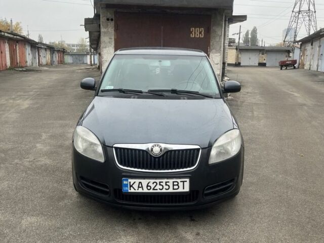 Шкода Фабия 2007 в Киеве на Automoto.ua Серый Шкода Фабия, объемом двигателя 1.2 л и пробегом 293 тыс. км за 3700 $, фото 1 на Automoto.ua