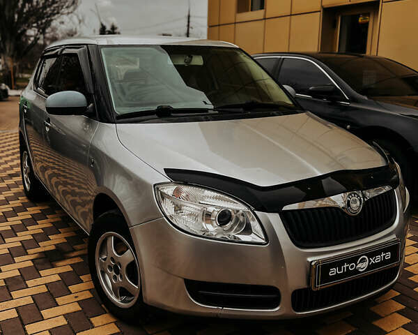 Сірий Шкода Фабія, об'ємом двигуна 1.4 л та пробігом 171 тис. км за 4200 $, фото 1 на Automoto.ua