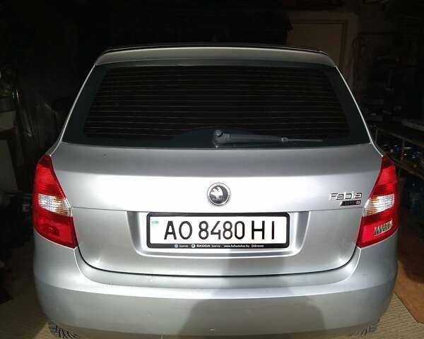 Серый Шкода Фабия, объемом двигателя 1.2 л и пробегом 195 тыс. км за 3900 $, фото 1 на Automoto.ua