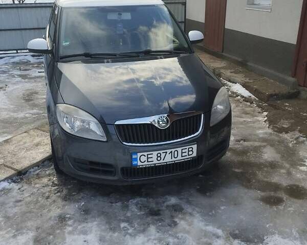 Серый Шкода Фабия, объемом двигателя 1.2 л и пробегом 194 тыс. км за 4400 $, фото 1 на Automoto.ua