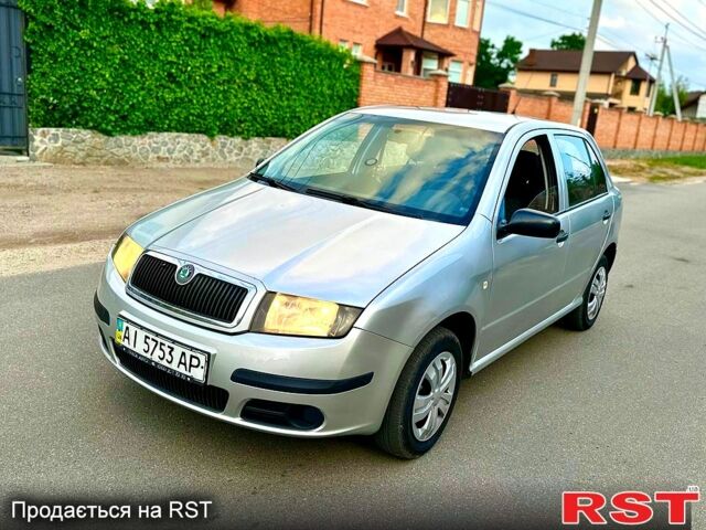 Сірий Шкода Фабія, об'ємом двигуна 1.2 л та пробігом 160 тис. км за 3650 $, фото 1 на Automoto.ua
