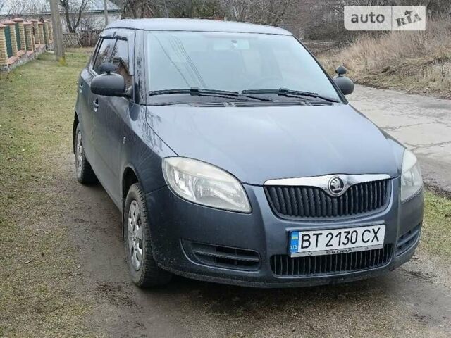 Сірий Шкода Фабія, об'ємом двигуна 1.2 л та пробігом 193 тис. км за 3200 $, фото 1 на Automoto.ua