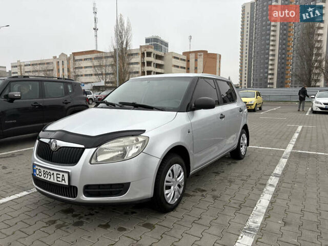 Серый Шкода Фабия, объемом двигателя 1.39 л и пробегом 296 тыс. км за 4700 $, фото 1 на Automoto.ua