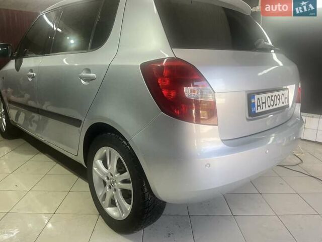 Шкода Фабия 2008 в Краматорске на Automoto.ua Серый Шкода Фабия, объемом двигателя 1.6 л и пробегом 275 тыс. км за 5100 $, фото 1 на Automoto.ua