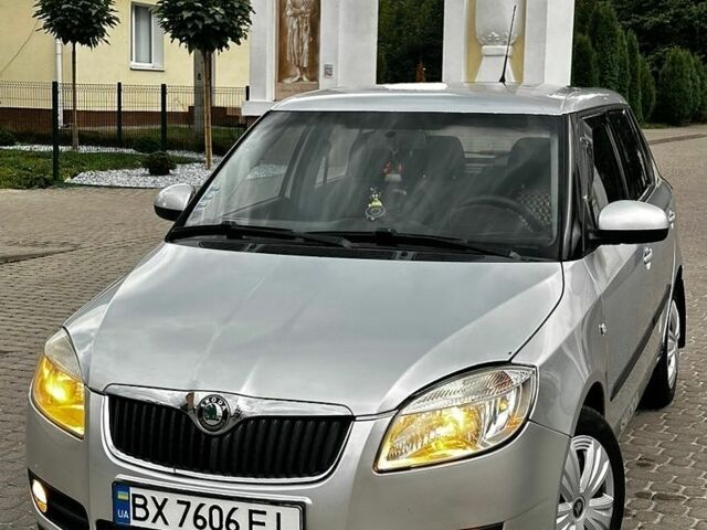 Сірий Шкода Фабія, об'ємом двигуна 1.2 л та пробігом 200 тис. км за 3850 $, фото 1 на Automoto.ua