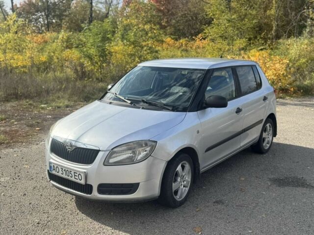 Шкода Фабия 2008 в Хусте на Automoto.ua Серый Шкода Фабия, объемом двигателя 1.2 л и пробегом 210 тыс. км за 4500 $, фото 1 на Automoto.ua