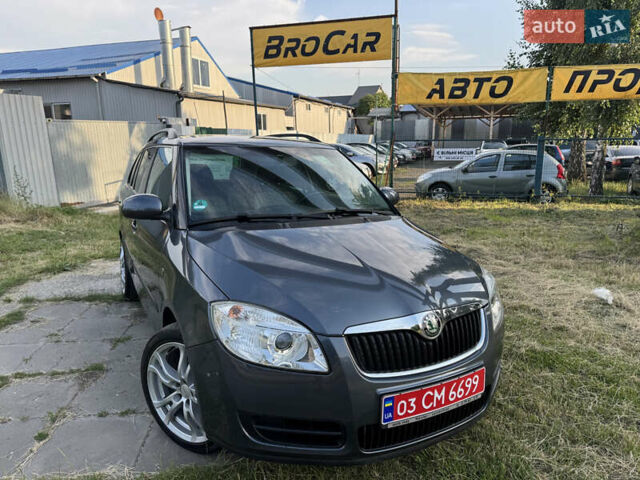 Сірий Шкода Фабія, об'ємом двигуна 1.4 л та пробігом 229 тис. км за 4999 $, фото 1 на Automoto.ua