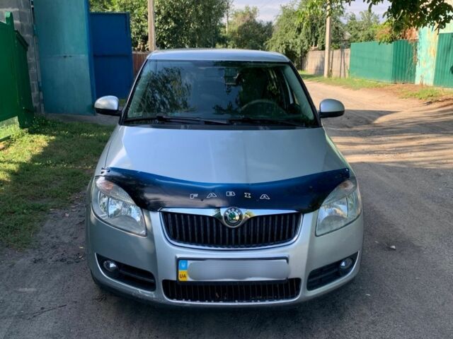 Сірий Шкода Фабія, об'ємом двигуна 1.4 л та пробігом 153 тис. км за 5693 $, фото 1 на Automoto.ua