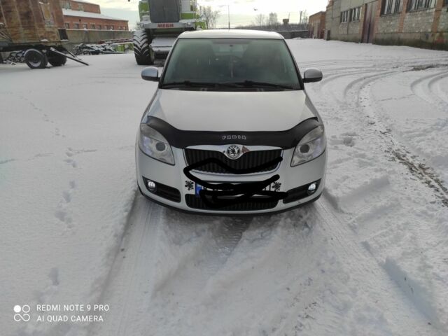 Сірий Шкода Фабія, об'ємом двигуна 1 л та пробігом 240 тис. км за 5000 $, фото 1 на Automoto.ua