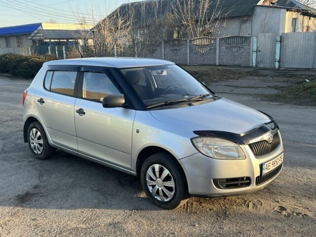 Серый Шкода Фабия, объемом двигателя 1.4 л и пробегом 165 тыс. км за 4300 $, фото 1 на Automoto.ua
