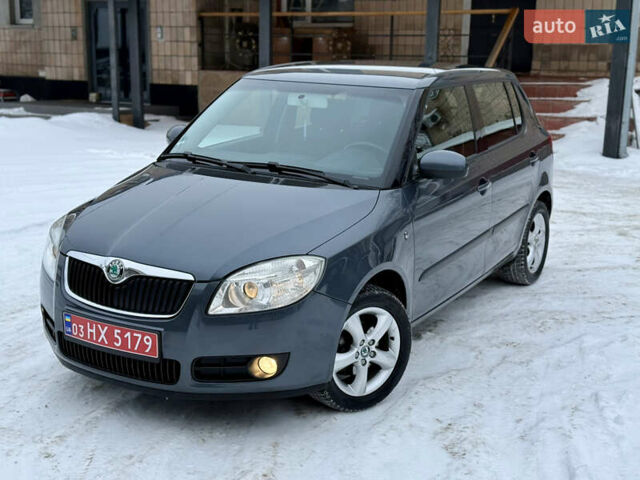 Сірий Шкода Фабія, об'ємом двигуна 1.4 л та пробігом 230 тис. км за 5999 $, фото 1 на Automoto.ua