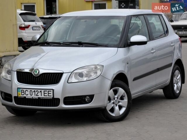 Сірий Шкода Фабія, об'ємом двигуна 1.39 л та пробігом 163 тис. км за 4700 $, фото 1 на Automoto.ua