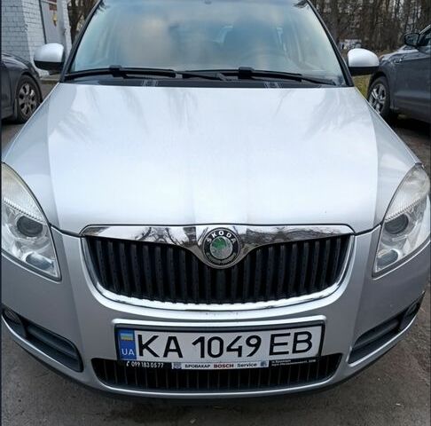 Серый Шкода Фабия, объемом двигателя 1.6 л и пробегом 178 тыс. км за 8500 $, фото 1 на Automoto.ua