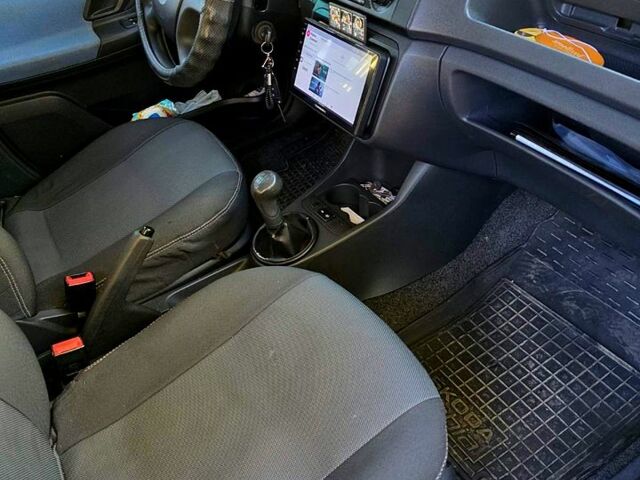 Серый Шкода Фабия, объемом двигателя 1.2 л и пробегом 0 тыс. км за 4200 $, фото 1 на Automoto.ua