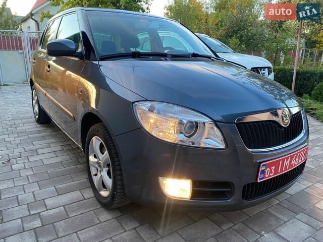 Сірий Шкода Фабія, об'ємом двигуна 1.6 л та пробігом 168 тис. км за 6990 $, фото 1 на Automoto.ua