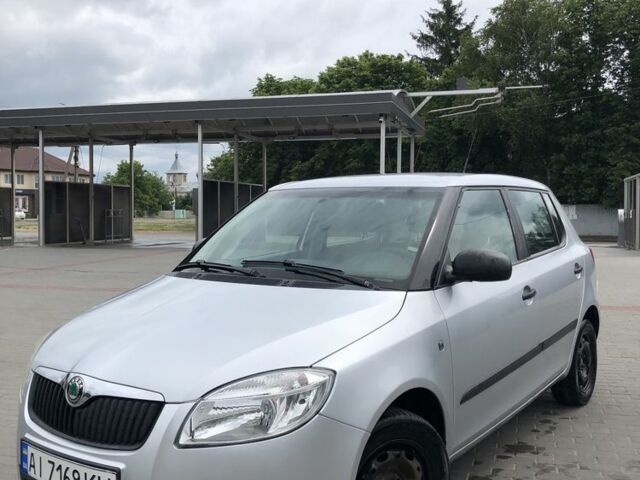 Сірий Шкода Фабія, об'ємом двигуна 1.2 л та пробігом 209 тис. км за 4800 $, фото 1 на Automoto.ua