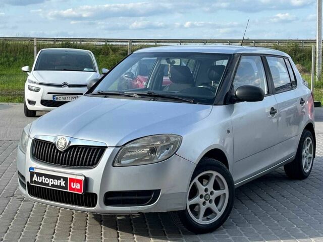 Сірий Шкода Фабія, об'ємом двигуна 1.2 л та пробігом 377 тис. км за 2640 $, фото 1 на Automoto.ua