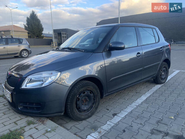 Сірий Шкода Фабія, об'ємом двигуна 1.2 л та пробігом 84 тис. км за 5700 $, фото 1 на Automoto.ua