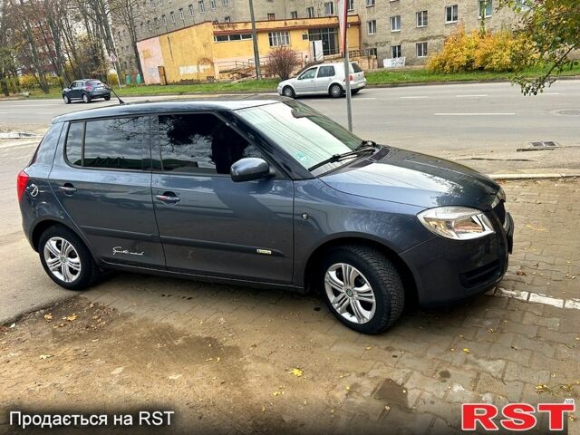 Серый Шкода Фабия, объемом двигателя 1.2 л и пробегом 212 тыс. км за 5045 $, фото 1 на Automoto.ua