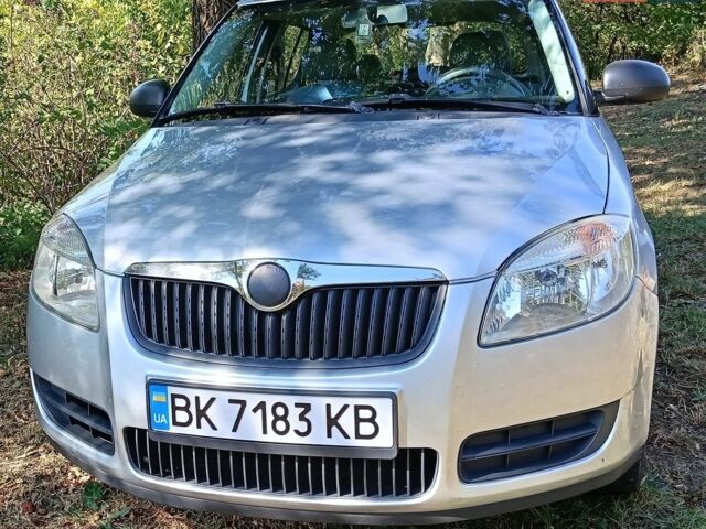 Сірий Шкода Фабія, об'ємом двигуна 1.2 л та пробігом 225 тис. км за 4550 $, фото 1 на Automoto.ua