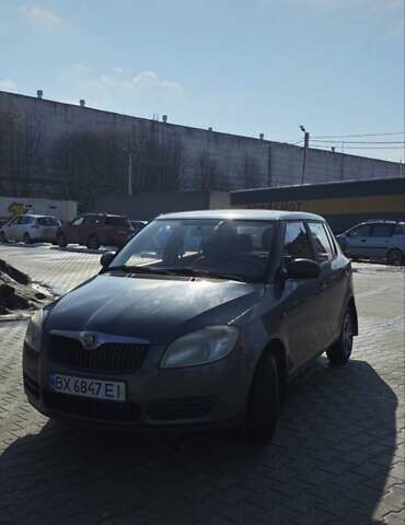 Серый Шкода Фабия, объемом двигателя 1.2 л и пробегом 242 тыс. км за 3600 $, фото 1 на Automoto.ua