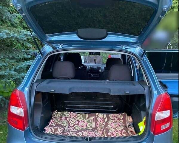 Сірий Шкода Фабія, об'ємом двигуна 1.2 л та пробігом 140 тис. км за 5300 $, фото 1 на Automoto.ua