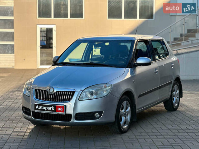 Сірий Шкода Фабія, об'ємом двигуна 1.4 л та пробігом 225 тис. км за 5290 $, фото 1 на Automoto.ua