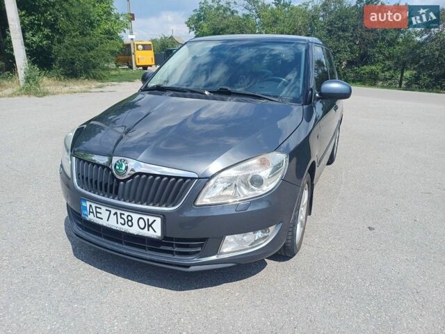 Сірий Шкода Фабія, об'ємом двигуна 1.2 л та пробігом 255 тис. км за 6000 $, фото 1 на Automoto.ua
