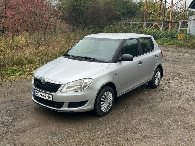 Сірий Шкода Фабія, об'ємом двигуна 1.6 л та пробігом 356 тис. км за 4750 $, фото 1 на Automoto.ua