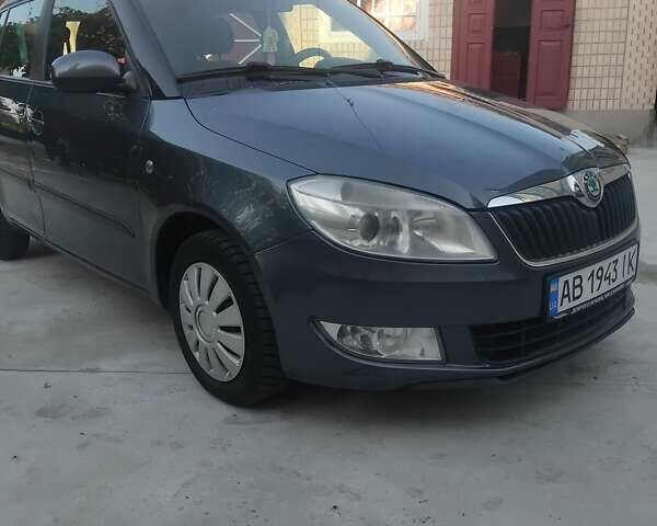Сірий Шкода Фабія, об'ємом двигуна 1.2 л та пробігом 264 тис. км за 4300 $, фото 1 на Automoto.ua