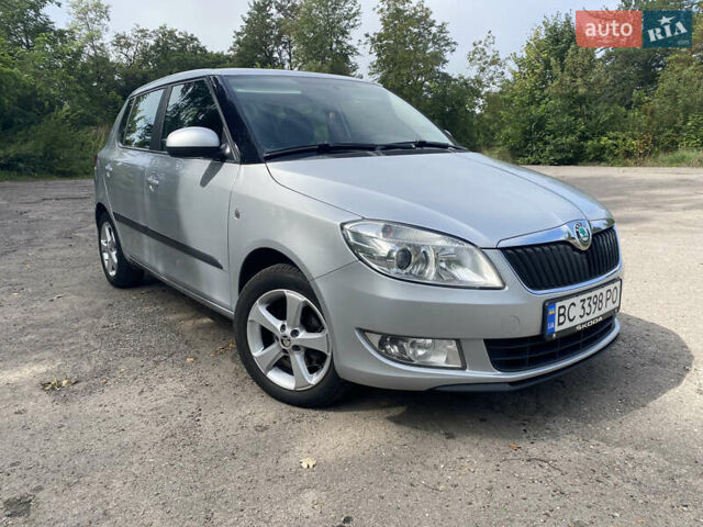 Сірий Шкода Фабія, об'ємом двигуна 1.2 л та пробігом 234 тис. км за 5600 $, фото 1 на Automoto.ua