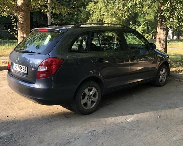 Сірий Шкода Фабія, об'ємом двигуна 1.6 л та пробігом 180 тис. км за 6500 $, фото 1 на Automoto.ua