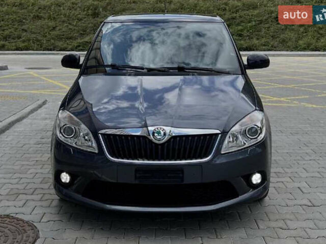 Сірий Шкода Фабія, об'ємом двигуна 1.4 л та пробігом 190 тис. км за 8700 $, фото 1 на Automoto.ua