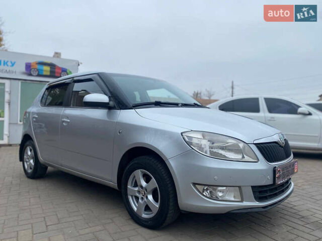 Серый Шкода Фабия, объемом двигателя 1.6 л и пробегом 164 тыс. км за 7500 $, фото 1 на Automoto.ua