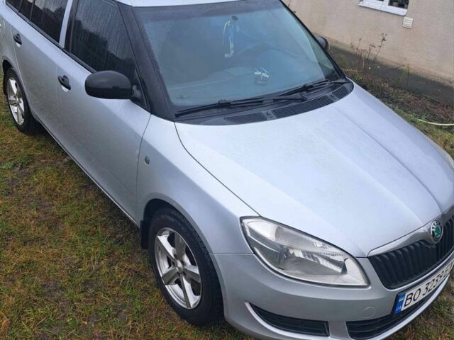 Сірий Шкода Фабія, об'ємом двигуна 1.6 л та пробігом 220 тис. км за 5300 $, фото 1 на Automoto.ua