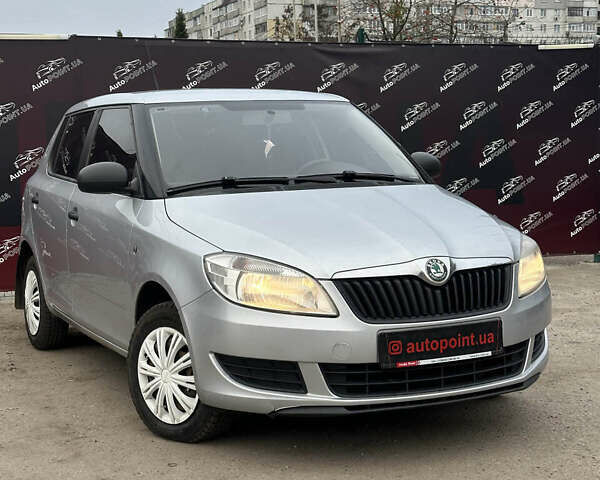 Сірий Шкода Фабія, об'ємом двигуна 1.2 л та пробігом 271 тис. км за 5200 $, фото 1 на Automoto.ua
