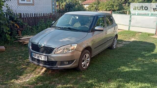 Шкода Фабія 2012 у Вінниці на Automoto.ua Сірий Шкода Фабія, об'ємом двигуна 1.2 л та пробігом 230 тис. км за 4700 $, фото 1 на Automoto.ua