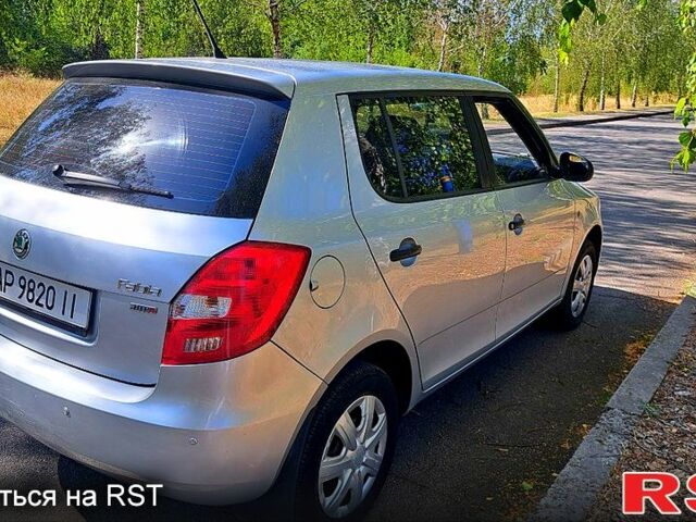 Шкода Фабия 2012 в Запорожье на Automoto.ua Серый Шкода Фабия, объемом двигателя 1.2 л и пробегом 162 тыс. км за 5850 $, фото 1 на Automoto.ua