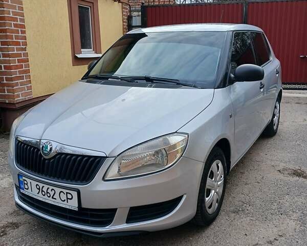 Сірий Шкода Фабія, об'ємом двигуна 0 л та пробігом 176 тис. км за 6000 $, фото 1 на Automoto.ua