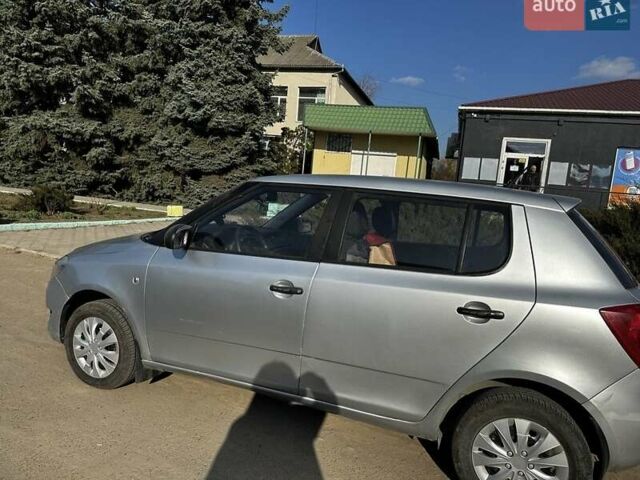 Серый Шкода Фабия, объемом двигателя 1.2 л и пробегом 155 тыс. км за 5500 $, фото 1 на Automoto.ua
