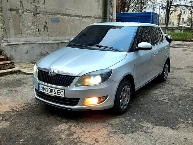 Сірий Шкода Фабія, об'ємом двигуна 1.4 л та пробігом 16800 тис. км за 6400 $, фото 1 на Automoto.ua