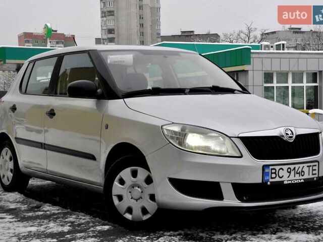 Серый Шкода Фабия, объемом двигателя 1.39 л и пробегом 258 тыс. км за 4999 $, фото 1 на Automoto.ua