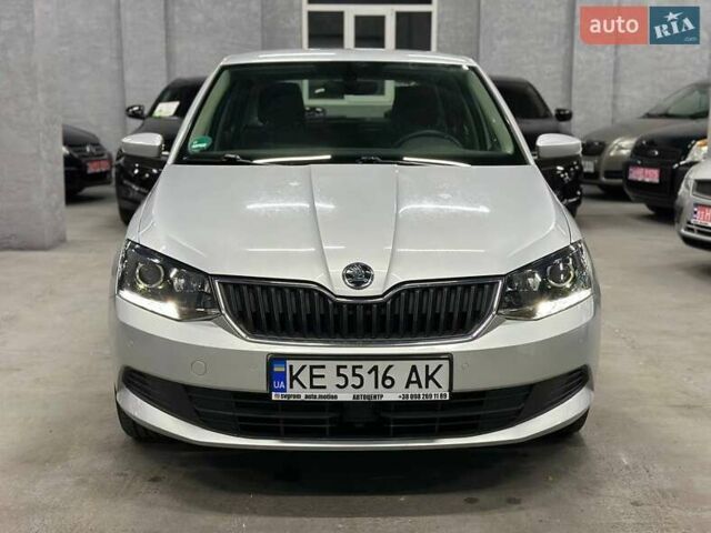 Серый Шкода Фабия, объемом двигателя 1.42 л и пробегом 167 тыс. км за 7999 $, фото 1 на Automoto.ua