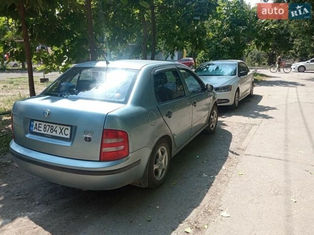 Сірий Шкода Фабія, об'ємом двигуна 1.4 л та пробігом 286 тис. км за 2801 $, фото 1 на Automoto.ua