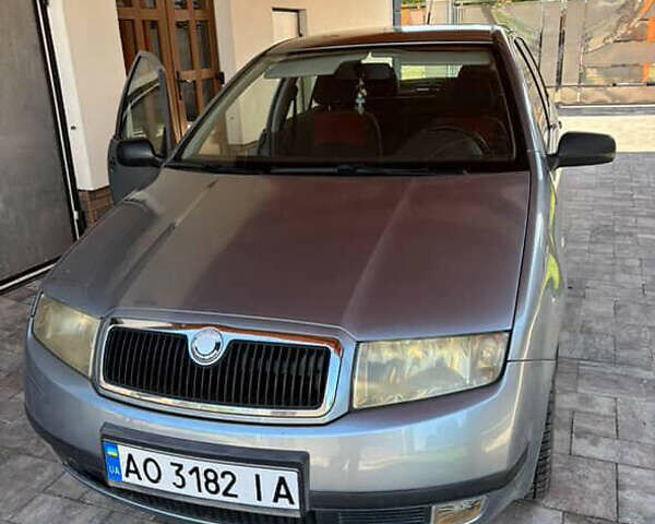 Сірий Шкода Фабія, об'ємом двигуна 1.4 л та пробігом 270 тис. км за 3300 $, фото 1 на Automoto.ua