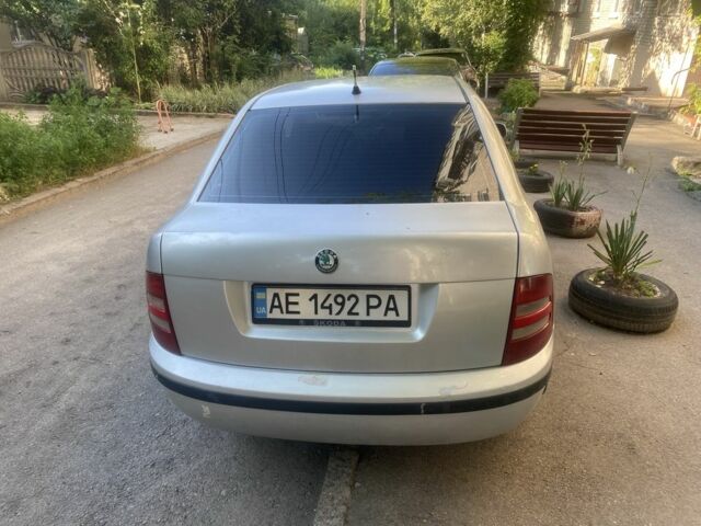 Сірий Шкода Фабія, об'ємом двигуна 1.4 л та пробігом 445 тис. км за 3000 $, фото 1 на Automoto.ua
