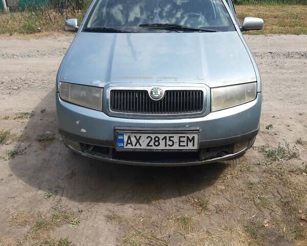 Серый Шкода Фабия, объемом двигателя 2 л и пробегом 430 тыс. км за 1800 $, фото 1 на Automoto.ua