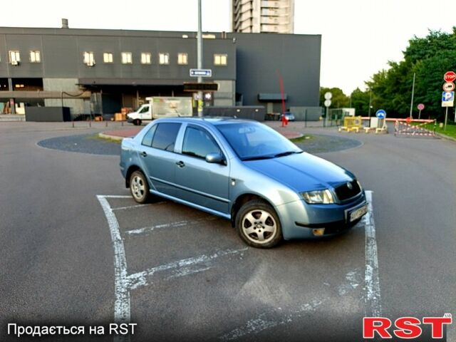 Сірий Шкода Фабія, об'ємом двигуна 1.4 л та пробігом 297 тис. км за 3000 $, фото 1 на Automoto.ua