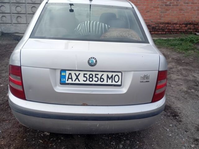 Серый Шкода Фабия, объемом двигателя 1.4 л и пробегом 220 тыс. км за 2800 $, фото 1 на Automoto.ua